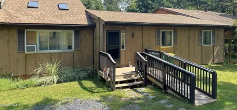 478 Seese Hill Rd, Canadensis, PA 18325