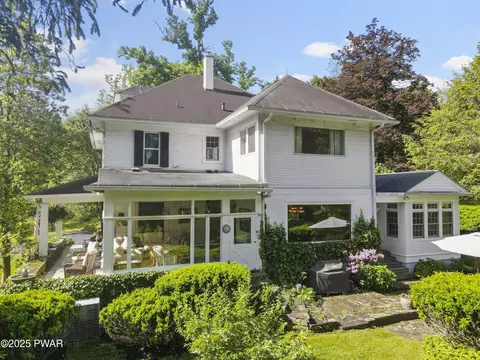 218 Weatherby St, Dalton, PA 18414