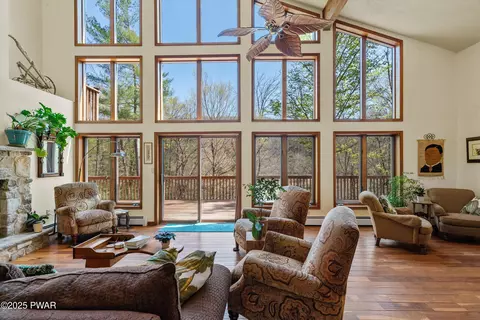 216 Cortese Rd, Beach Lake, PA 18405