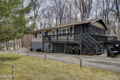 800 Song Mountain Ter, Tafton, PA 18464