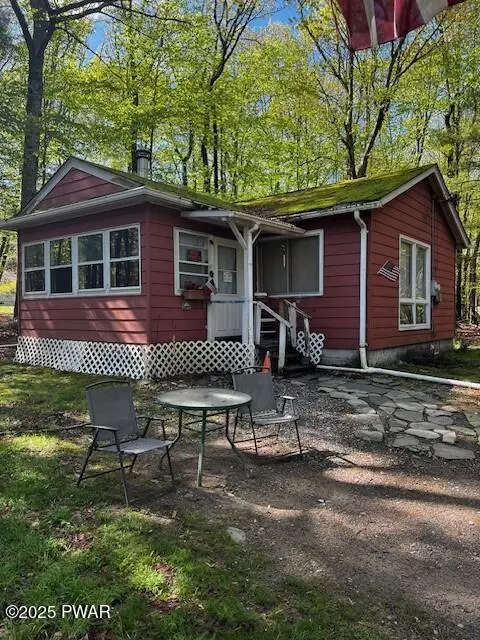 123 Oak Dr, Shohola, PA 18458