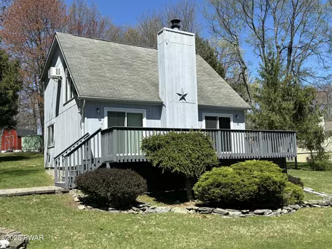 104 Colonia Rd, Milford, PA 18337
