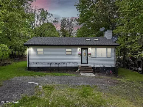 147 Spring Dr, Dingmans Ferry, PA 18328 photo 3