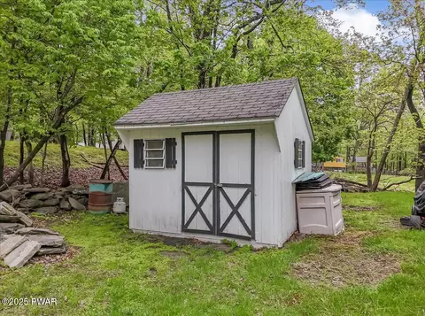 147 Spring Dr, Dingmans Ferry, PA 18328 photo 40