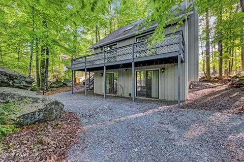 24 Lakewood Dr, Lake Ariel, PA 18436