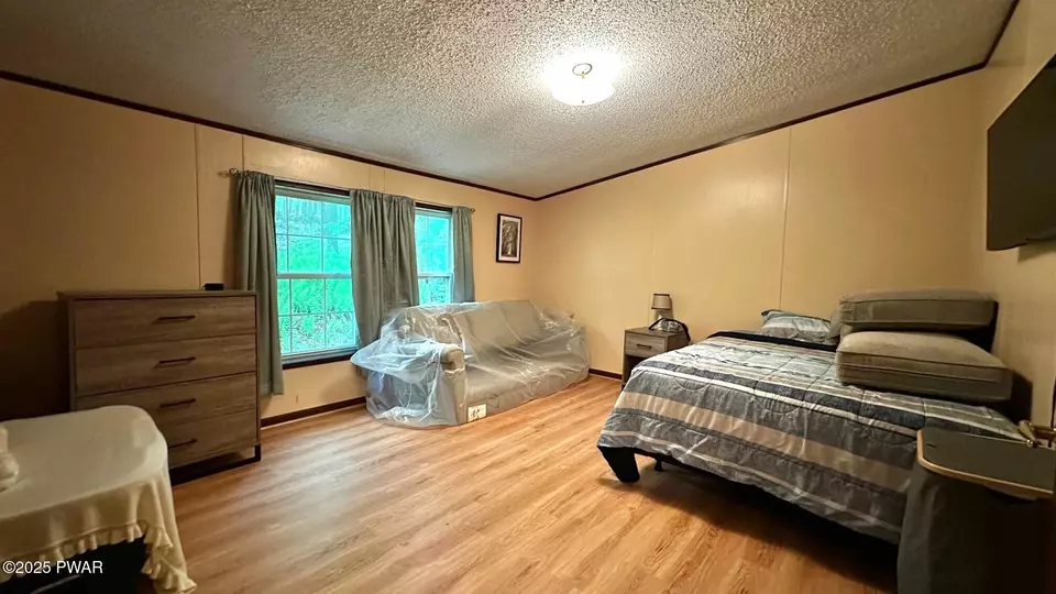 Bedroom - 10 Sutter Ct, Hawley, PA 18428 photo 4 of 5