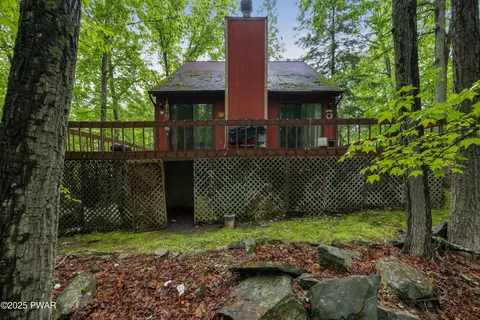 1086 Hampstead Rd, Bushkill, PA 18324 photo 5