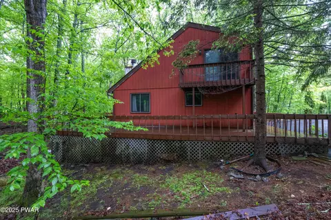 1086 Hampstead Rd, Bushkill, PA 18324 photo 4