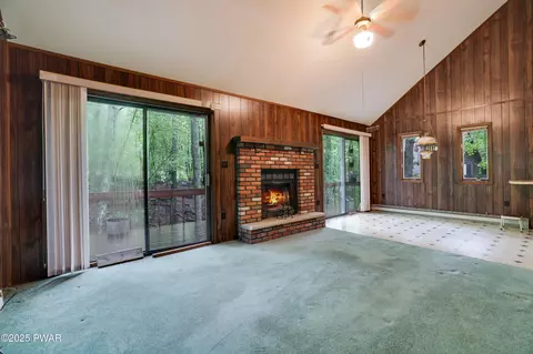 1086 Hampstead Rd, Bushkill, PA 18324 photo 17