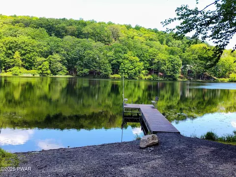 View/Area - 104 Radcliff Rd, Bushkill, PA 18324 photo 1 of 3