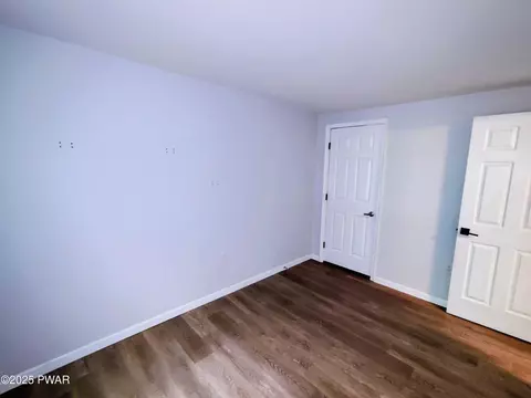 Bedroom - 104 Radcliff Rd, Bushkill, PA 18324 photo 2 of 4