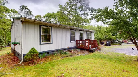 116 Stateway Dr, Milford, PA 18337