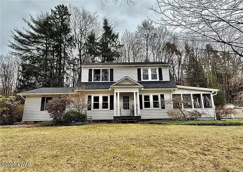 278 S Sterling Rd, South Sterling, PA 18460