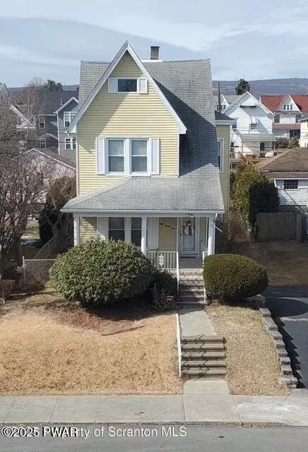829 N Sumner Ave, Scranton, PA 18504