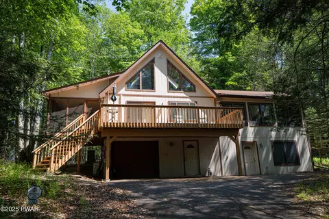506 Northgate Rd, Lake Ariel, PA 18436