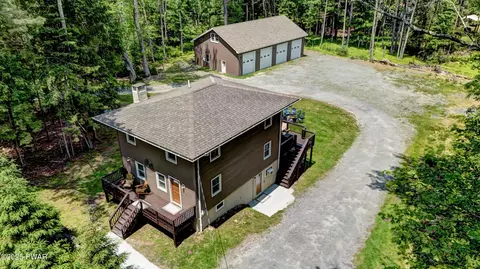 104 Farm Ave, Tafton, PA 18464