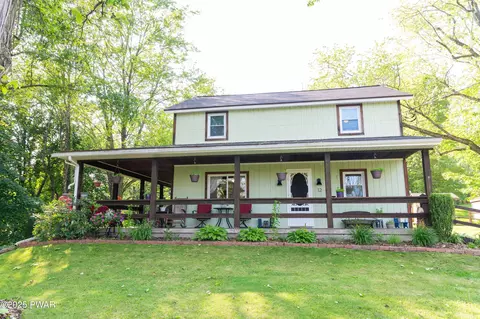 12 Spur Rd, Honesdale, PA 18431