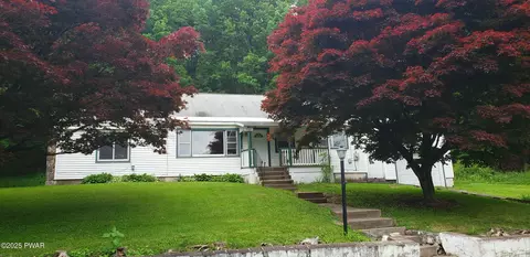 3307 Creamton Dr, Preston Park, PA 18455