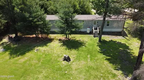 171 Crane Rd, Lakeville, PA 18438