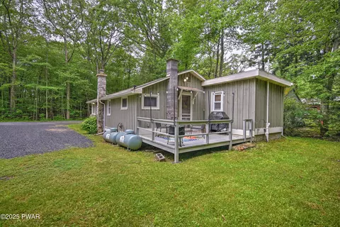 Exterior - 121 Ness Rd, Dingmans Ferry, PA 18328 photo 2 of 11