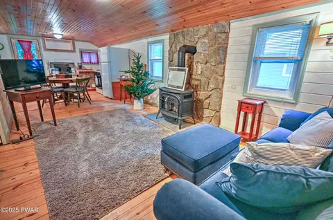 Living - 121 Ness Rd, Dingmans Ferry, PA 18328 photo 1 of 3