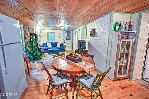 Dining - 121 Ness Rd, Dingmans Ferry, PA 18328 photo 1 of 1