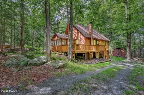 268 S Fairway Dr, Lake Ariel, PA 18436