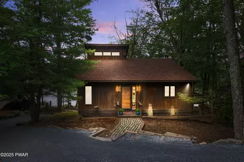 1112 Aquarius Dr, Lake Ariel, PA 18436