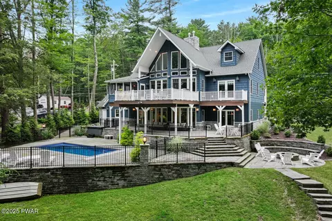 1 Lakeside Dr, Lakeville, PA 18438