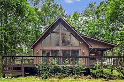 43 Bear Dr, Lake Ariel, PA 18436