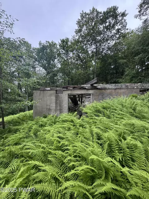lot29 Lakewood Dr, Dingmans Ferry, PA 18328