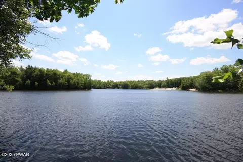 View/Area - 115 Deer Path, Tafton, PA 18464 photo 3 of 3