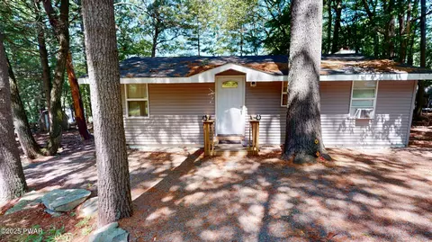 139 Chestnut St, Dingmans Ferry, PA 18328