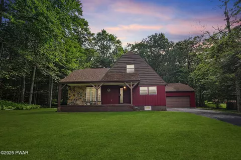 130 Valley View Ter, Forest City, PA 18421