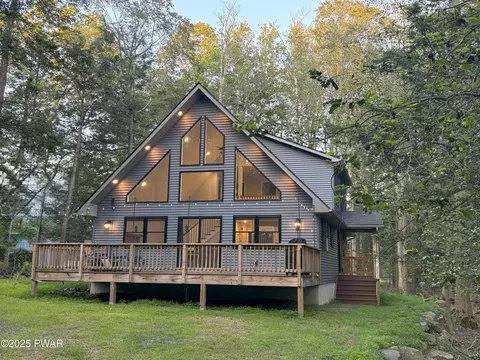 1006 Redlawn Ln, Lake Ariel, PA 18436
