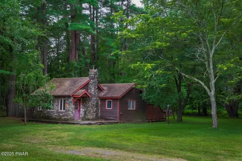 116 Cummins Hill Rd, Westfall, PA 18337