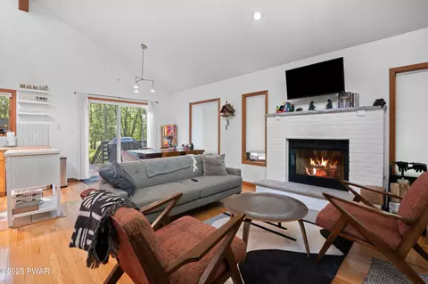 130 Ruffed Grouse Rd, Bushkill, PA 18324 photo 7
