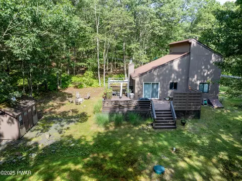 130 Ruffed Grouse Rd, Bushkill, PA 18324 photo 3