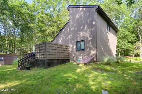 130 Ruffed Grouse Rd, Bushkill, PA 18324 photo 4
