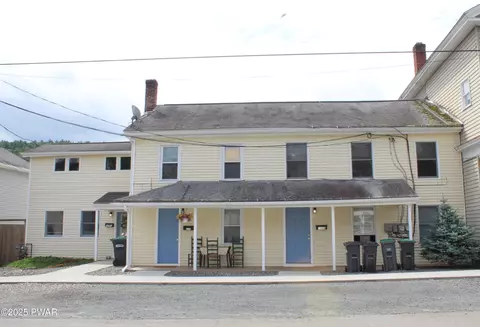 304 Keystone St, Hawley, PA 18428