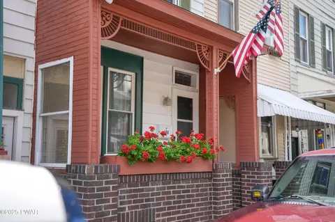108 W Broadway, Jim Thorpe, PA 18229