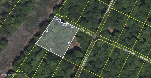 76 Redwood Dr, Newfoundland, PA 18445