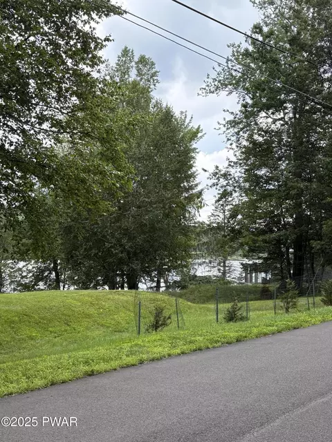lot15 Northwood Rd, Dingmans Ferry, PA 18328