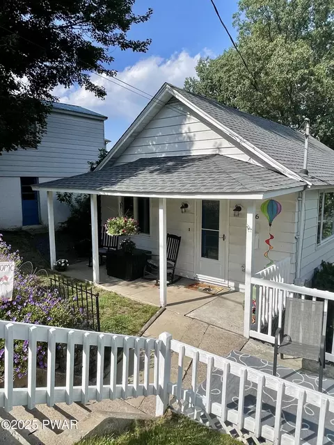 116 Nichols St, Clarks Summit, PA 18411