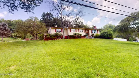 104 Dimmick Ln, East Stroudsburg, PA 18301