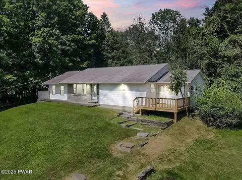 308 Vine St, Hawley, PA 18428