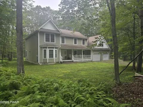 221 Oneida Way, Milford, PA 18337