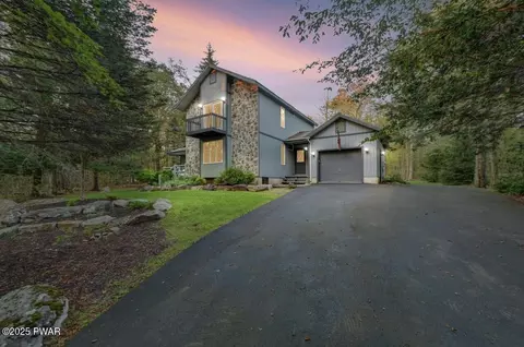 72 Lakeview Timbers Dr, Gouldsboro, PA 18424