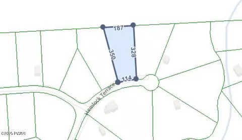 2107 2108 Hemlock Ter N, Greentown, PA 18426
