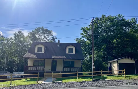 273 Hamlin Highway Hwy, Moscow, PA 18444